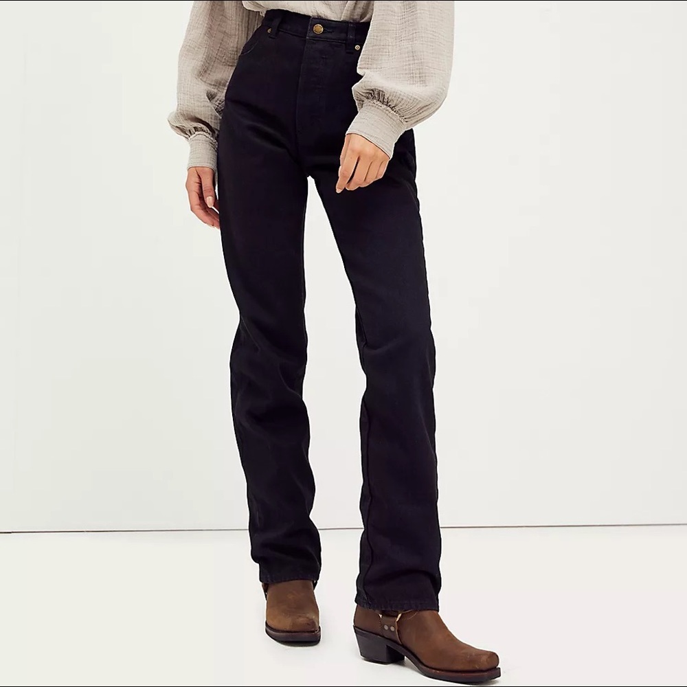 NWT Rolla’s Classic Straight Jeans